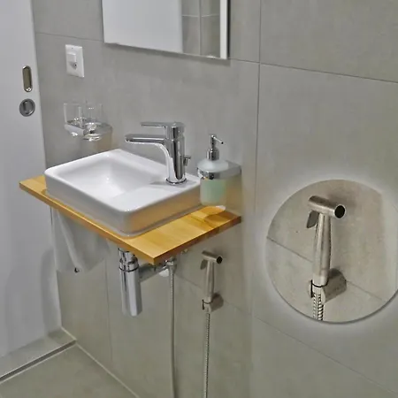 ماريا شقة إنترلاكن